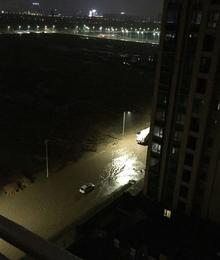 朝阳天空成惊艳