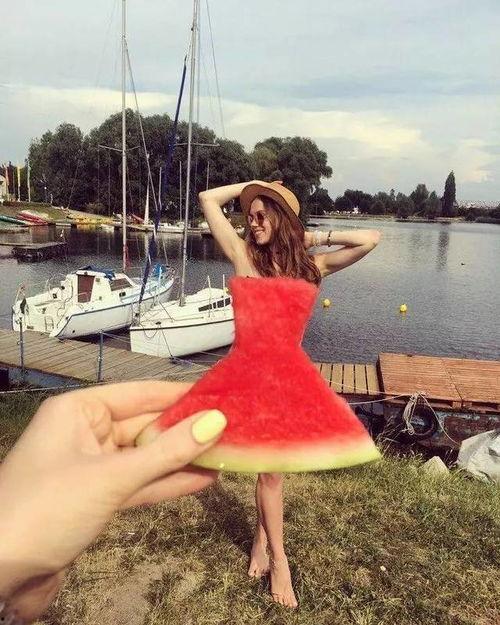 吃瓜裙分享,揭秘娱乐圈幕后故事，带你走进明星们的真实生活